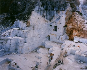 Edward Burtynsky, Carrara Marble Quarries, 1993. Chromogenic Colour Print (102 x 127 cm)